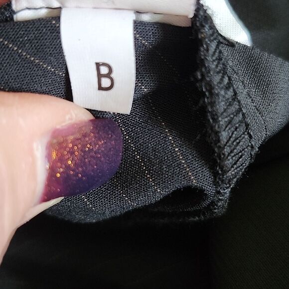 CAbi style #619L wide leg black pinstripe trousers, cuffed, size 10 - Picture 9 of 10